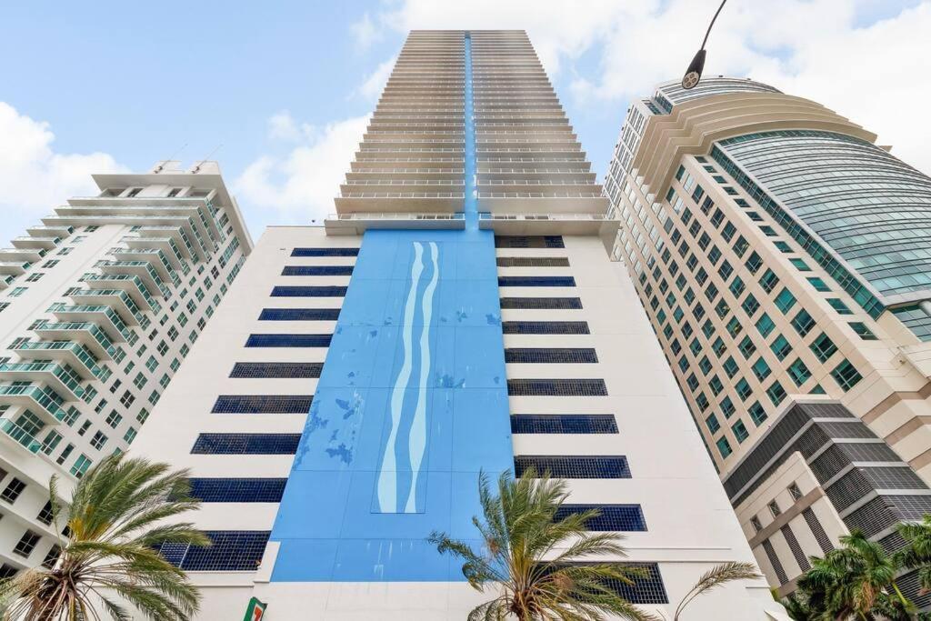 Modern 2/2 With Beautiful Ocean And Brickell Views Apartment Маями Екстериор снимка