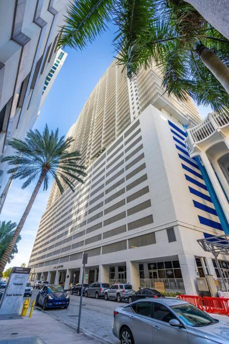 Modern 2/2 With Beautiful Ocean And Brickell Views Apartment Маями Екстериор снимка