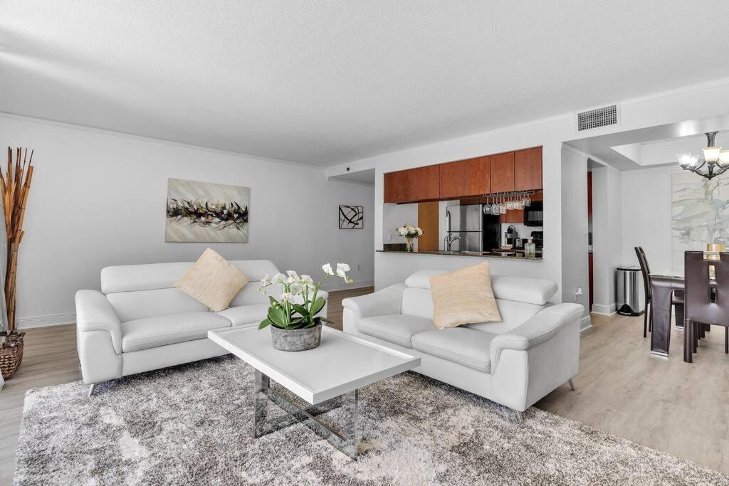 Modern 2/2 With Beautiful Ocean And Brickell Views Apartment Маями Екстериор снимка