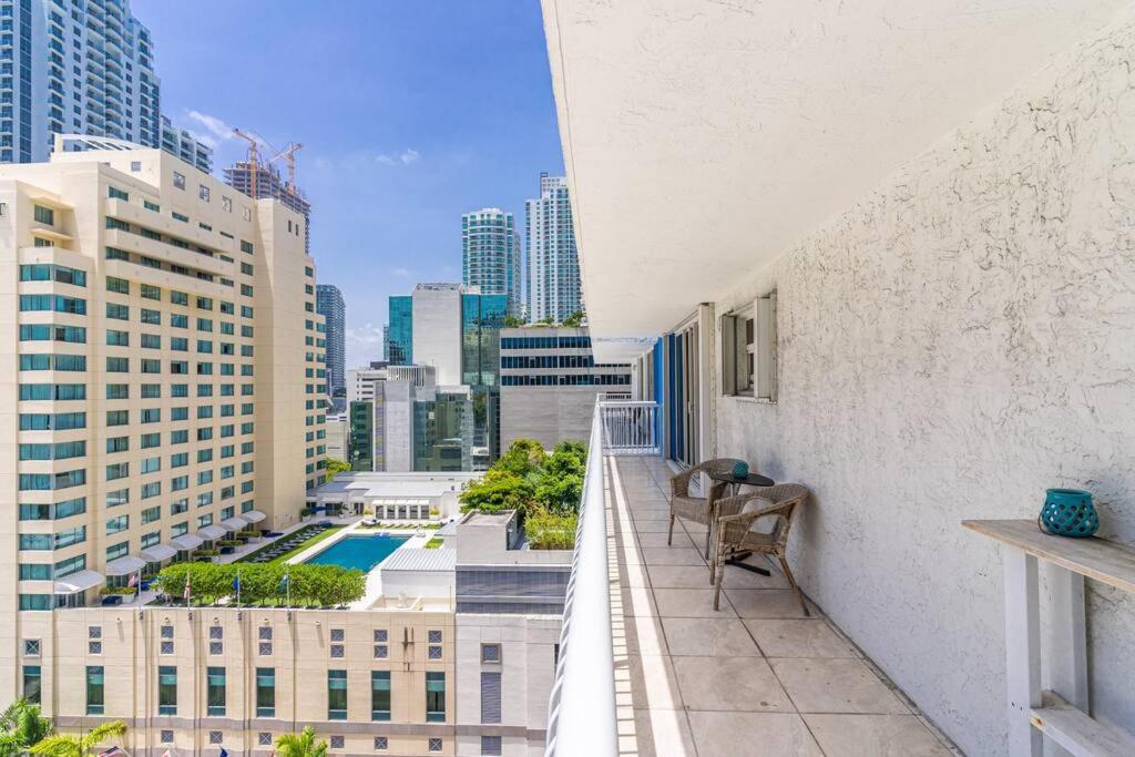 Modern 2/2 With Beautiful Ocean And Brickell Views Apartment Маями Екстериор снимка