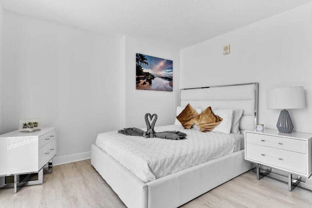 Modern 2/2 With Beautiful Ocean And Brickell Views Apartment Маями Екстериор снимка