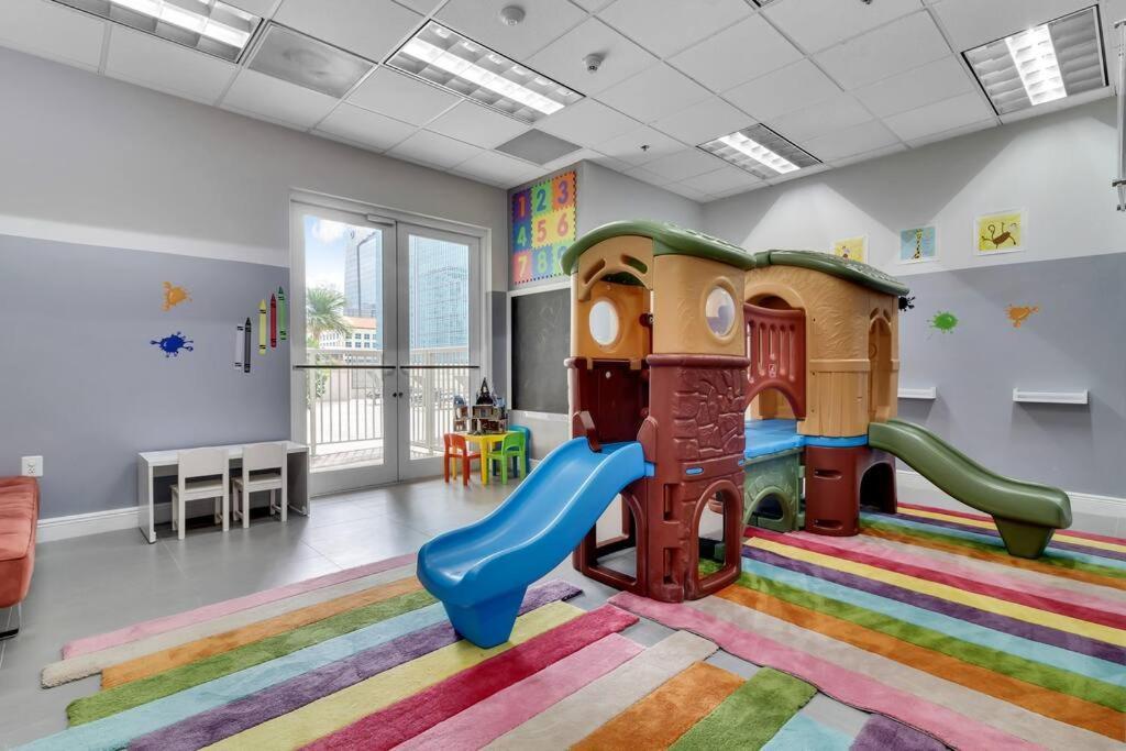 Modern 2/2 With Beautiful Ocean And Brickell Views Apartment Маями Екстериор снимка