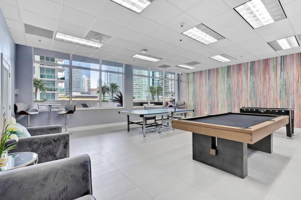 Modern 2/2 With Beautiful Ocean And Brickell Views Apartment Маями Екстериор снимка